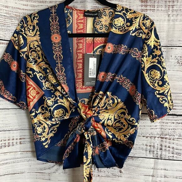 Pretty little thing Top Womens Small Front tie short sleeves Blouse - Picture 10 of 10